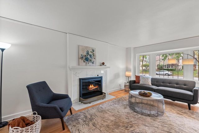 2578 N 88th STREET, Wauwatosa, WI 53226