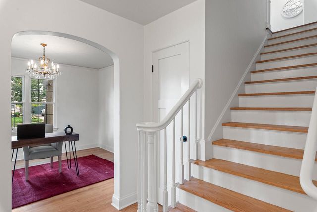 2578 N 88th STREET, Wauwatosa, WI 53226