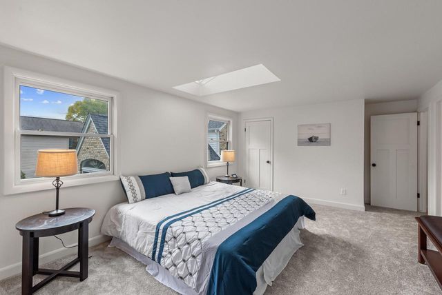 2578 N 88th STREET, Wauwatosa, WI 53226