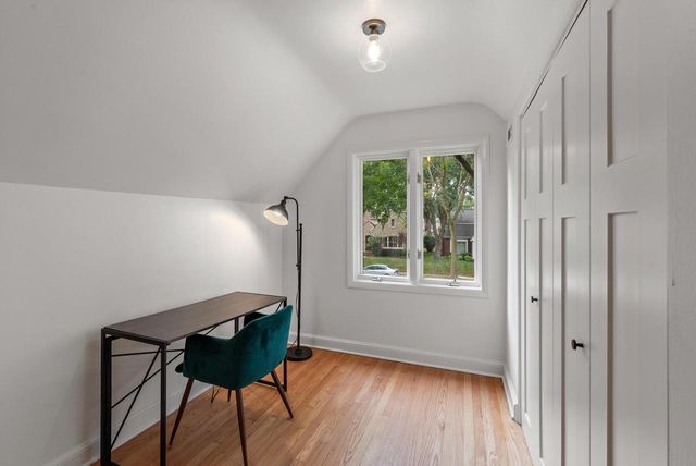 2578 N 88th STREET, Wauwatosa, WI 53226