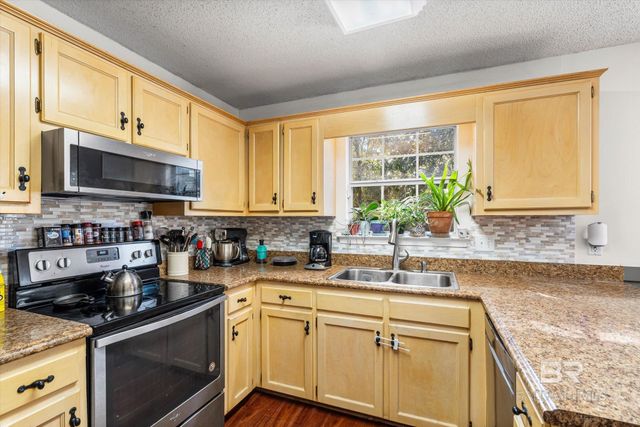 122 Buena Vista Drive, Daphne, AL 36526