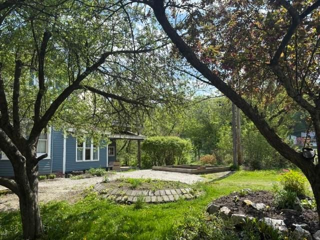 11 Maple Street, Woodstock, VT 05091