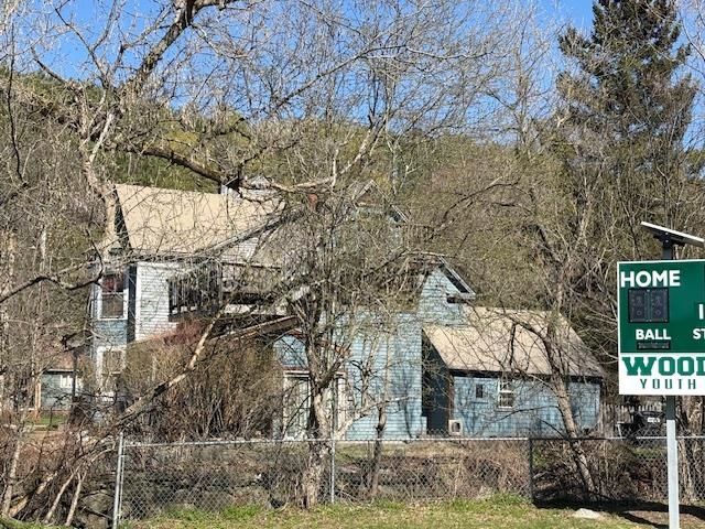 11 Maple Street, Woodstock, VT 05091