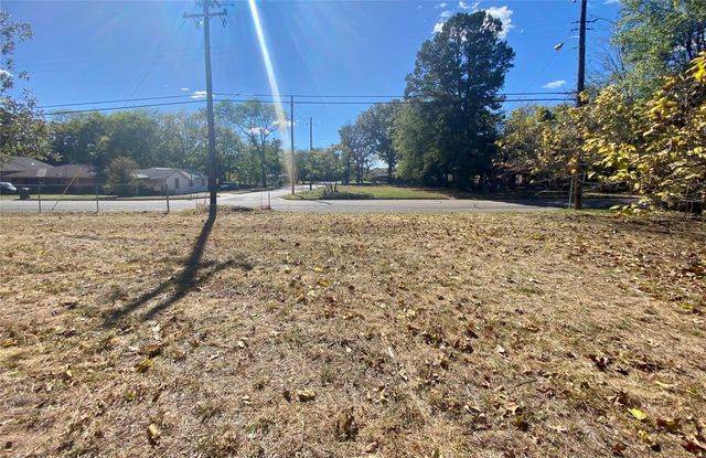 3209 Walton Road, Tyler, TX 75701