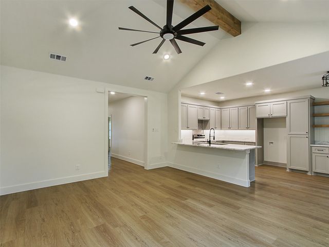 305 N Elm Street, Leonard, TX 75452
