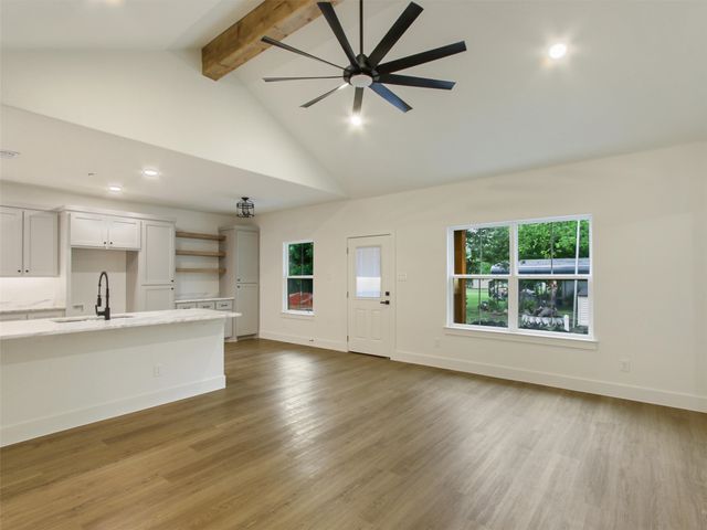 305 N Elm Street, Leonard, TX 75452