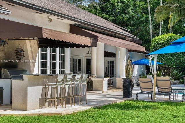 9325 SW 59th Place, Pinecrest, FL 33156