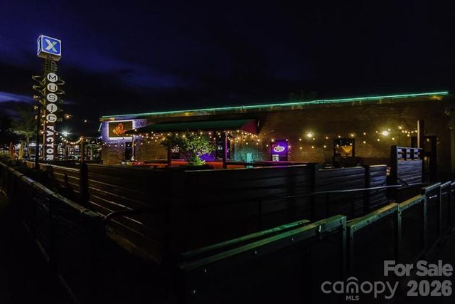 2907 Statesville Avenue, Charlotte, NC 28206
