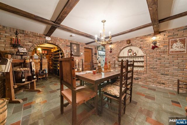 1 Heritage Court, Woodcliff Lake, NJ 07677