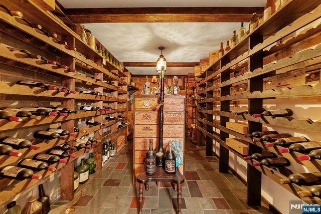 1 Heritage Court, Woodcliff Lake, NJ 07677