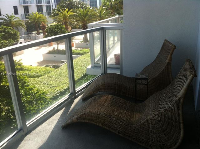 1050 BRICKELL AV 1406, Miami, FL 33131