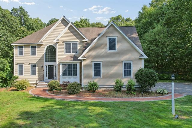 10 Burnett Road, Southborough, MA 01772