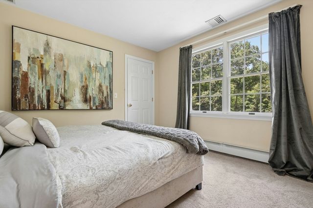 10 Burnett Road, Southborough, MA 01772