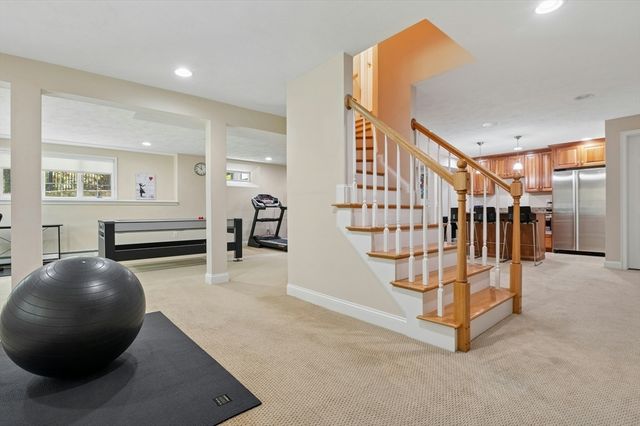 10 Burnett Road, Southborough, MA 01772