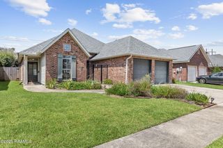 208 Kings Cove Circle, Lafayette, LA 70508