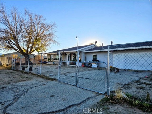 40525 166th, Lancaster, CA 93535