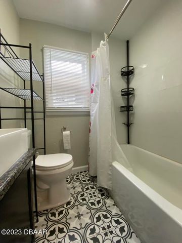 215 N Oleander Avenue, Daytona Beach, FL 32118