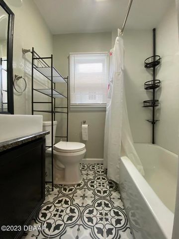 215 N Oleander Avenue, Daytona Beach, FL 32118