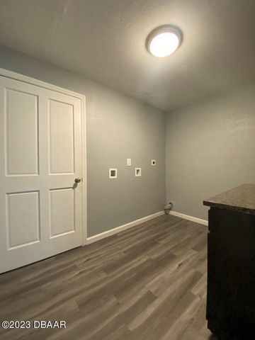 215 N Oleander Avenue, Daytona Beach, FL 32118