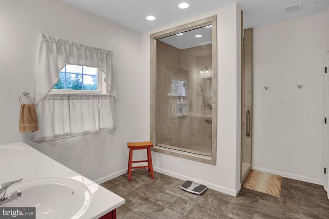 432 SOUTHFIELD DR, Oley, PA 19547