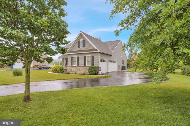 432 SOUTHFIELD DR, Oley, PA 19547