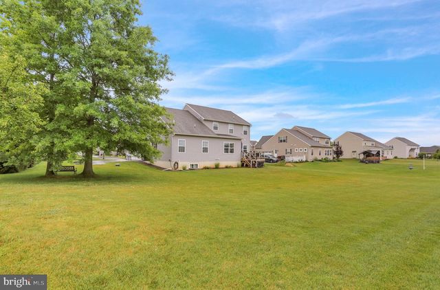 432 SOUTHFIELD DR, Oley, PA 19547