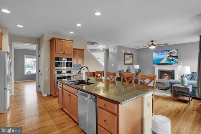 432 SOUTHFIELD DR, Oley, PA 19547