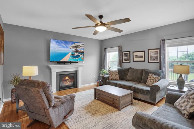 432 SOUTHFIELD DR, Oley, PA 19547