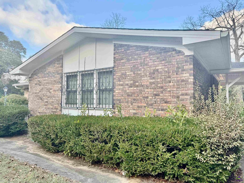 914 Bess Street, Perry, GA 31069