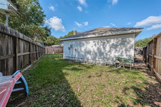 2510 Wind Fall Lane, Sugar Land, TX 77479