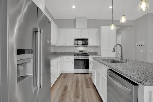 1039 Longview Dr, Oakdale, CA 95361