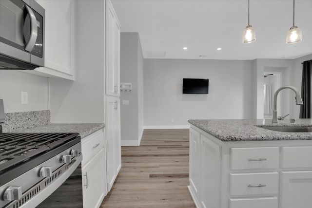 1039 Longview Dr, Oakdale, CA 95361
