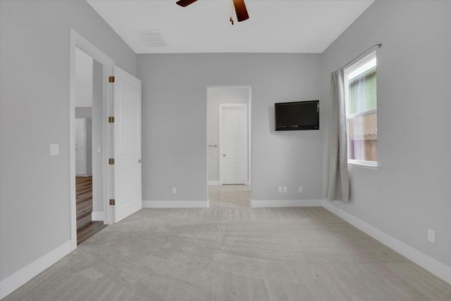 1039 Longview Dr, Oakdale, CA 95361