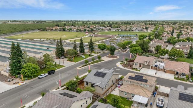 1039 Longview Dr, Oakdale, CA 95361