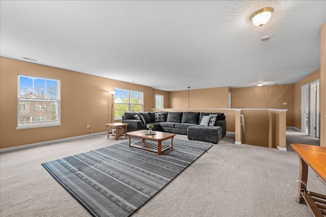 257 Hanburg Lane, Bolingbrook, IL 60440