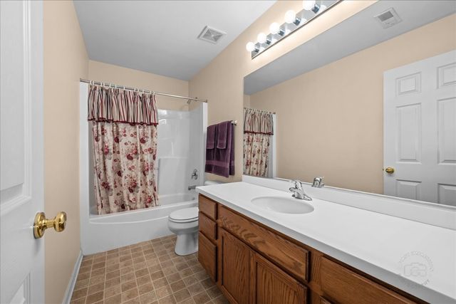 257 Hanburg Lane, Bolingbrook, IL 60440