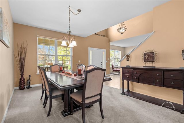 257 Hanburg Lane, Bolingbrook, IL 60440
