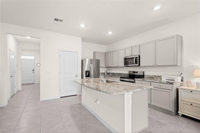 17522 CRESCENT MOON LOOP, Bradenton, FL 34211