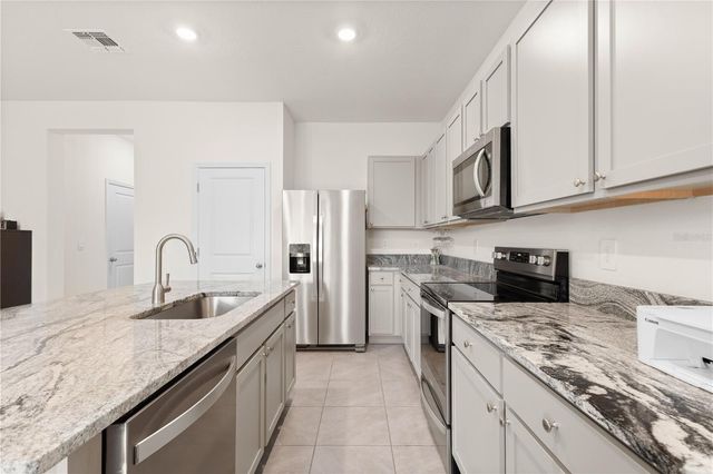 17522 CRESCENT MOON LOOP, Bradenton, FL 34211