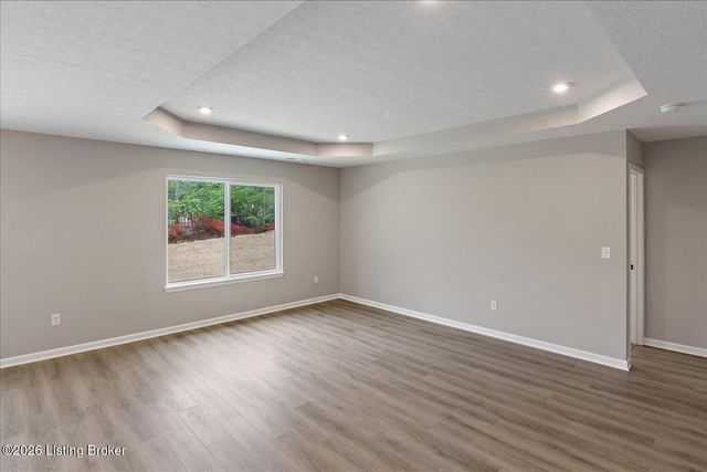 17813 Bridle Run Dr, Louisville, KY 40245