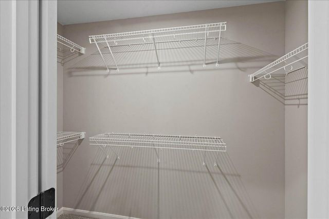 17813 Bridle Run Dr, Louisville, KY 40245