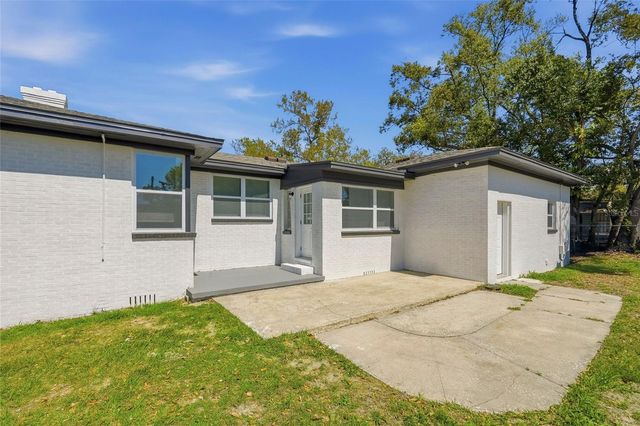 913 E GENESEE STREET, Tampa, FL 33603