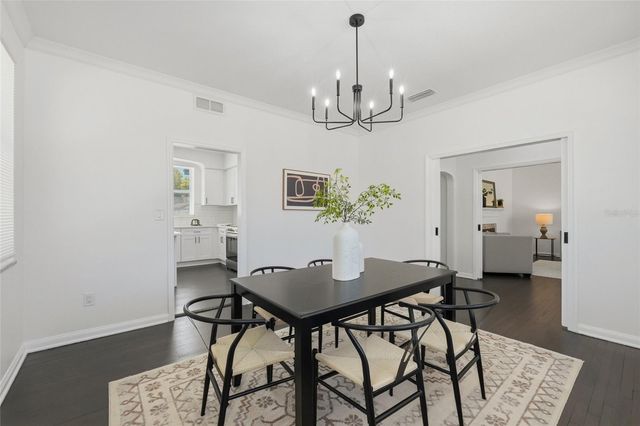 913 E GENESEE STREET, Tampa, FL 33603