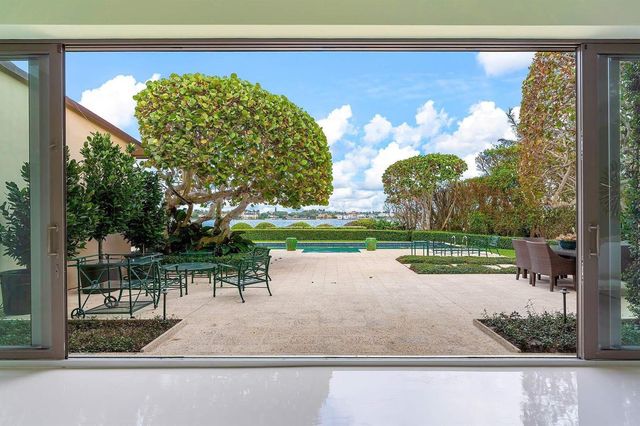 748 Island Drive, Palm Beach, FL 33480