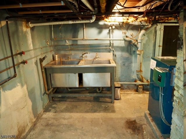 2 S Dover Ave, Franklin Twp., NJ 08873