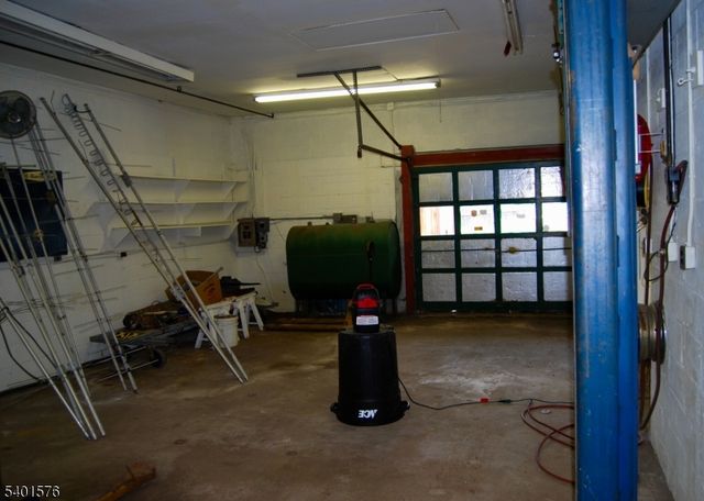 2 S Dover Ave, Franklin Twp., NJ 08873