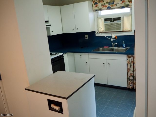 2 S Dover Ave, Franklin Twp., NJ 08873