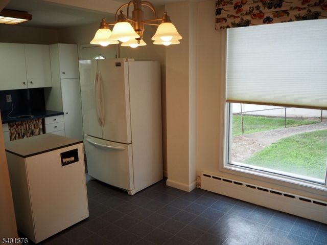 2 S Dover Ave, Franklin Twp., NJ 08873