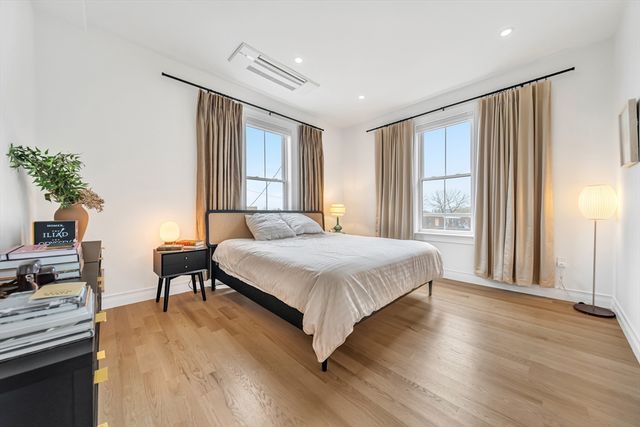 57 Grampian Way 2, Boston, MA 02125
