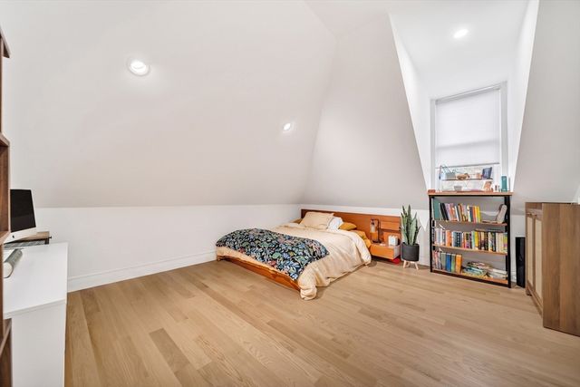 57 Grampian Way 2, Boston, MA 02125